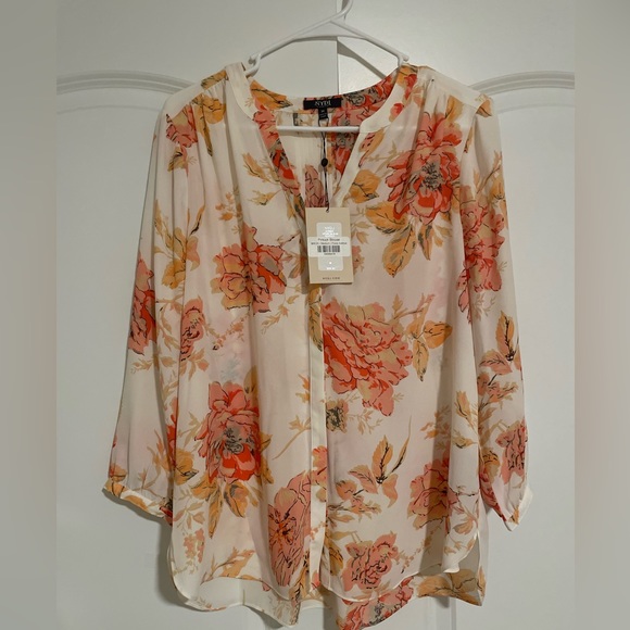 NYDJ Pintuck Floral Blouse - NWT - Picture 7 of 9